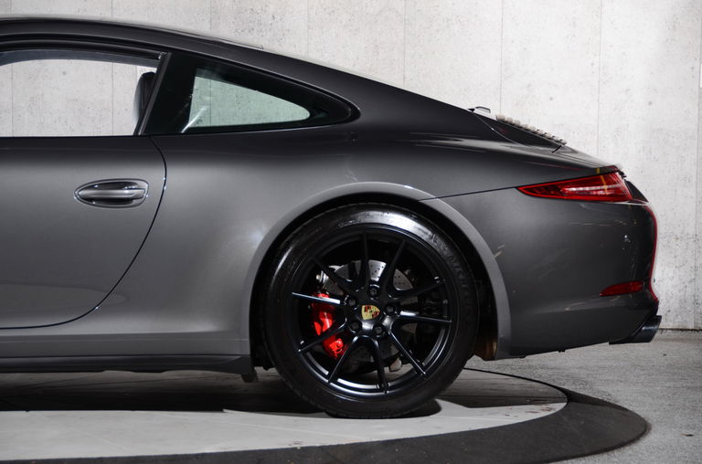 Porsche 991.2 Carrera GTS