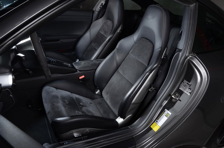 Porsche 991.2 Carrera GTS