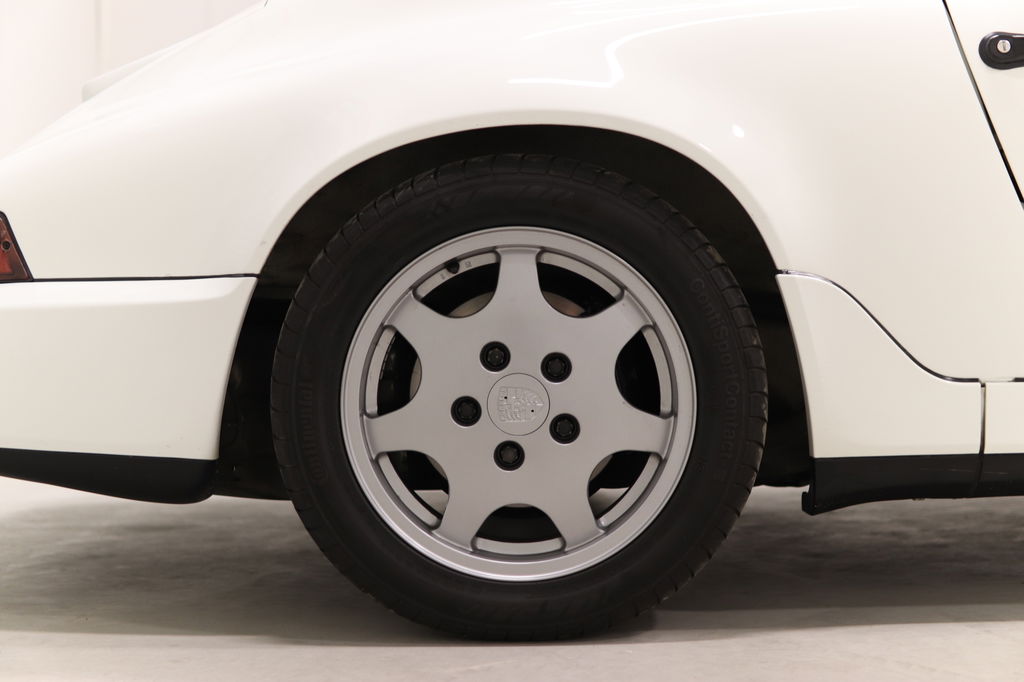 Porsche 964 Carrera 4