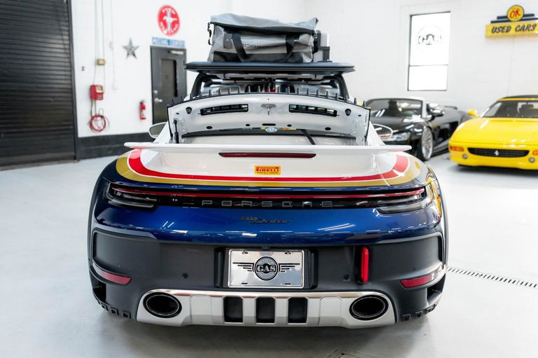 Porsche 911 Dakar