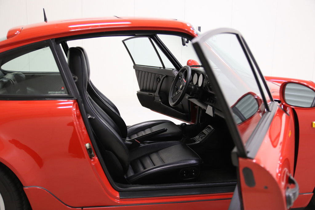 Porsche 964 Carrera 4