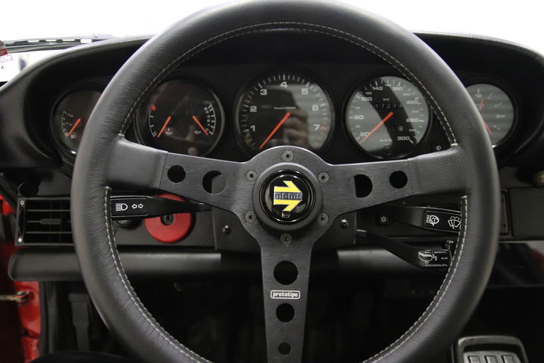 Porsche 964 Carrera 4