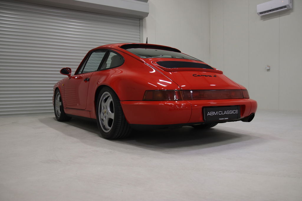 Porsche 964 Carrera 4
