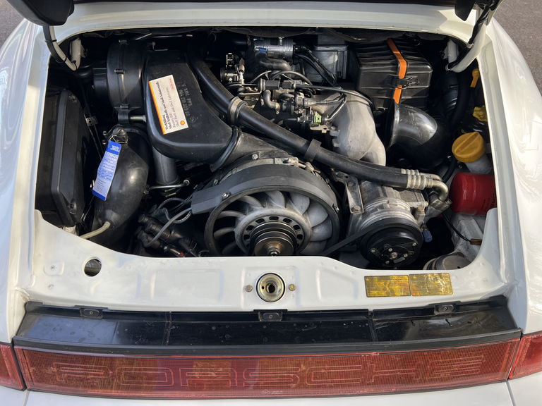 Porsche 964 Carrera 4