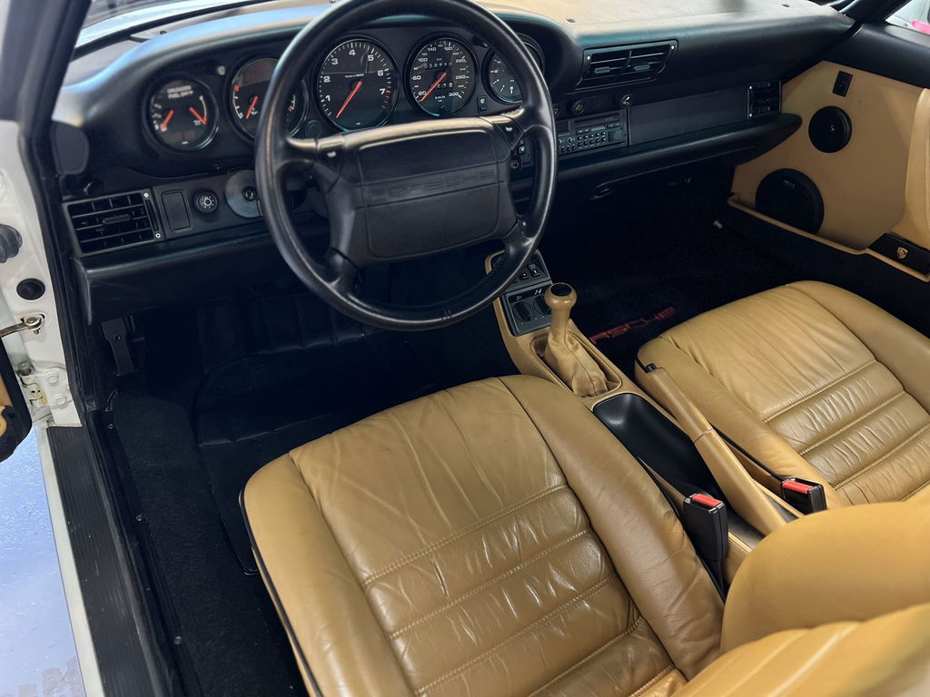 Porsche 964 Carrera 4