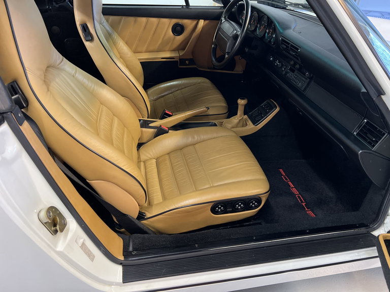 Porsche 964 Carrera 4