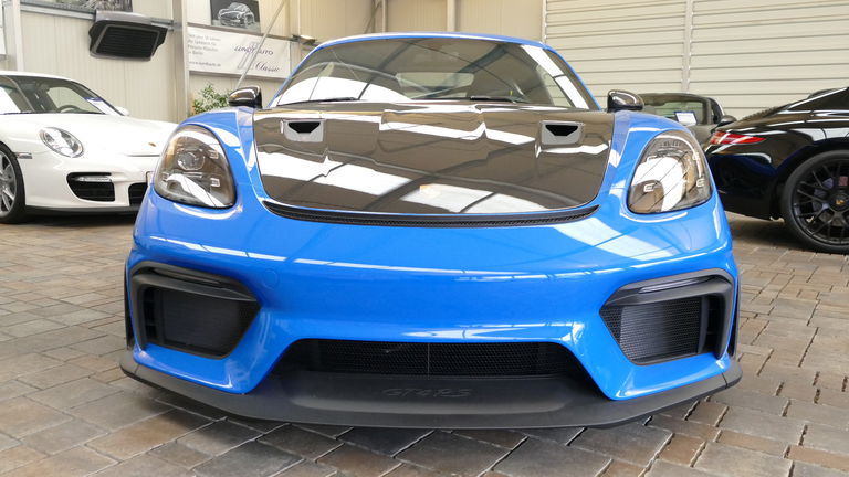 Porsche 718 Cayman GT4 RS