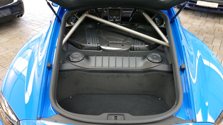 Porsche 718 Cayman GT4 RS