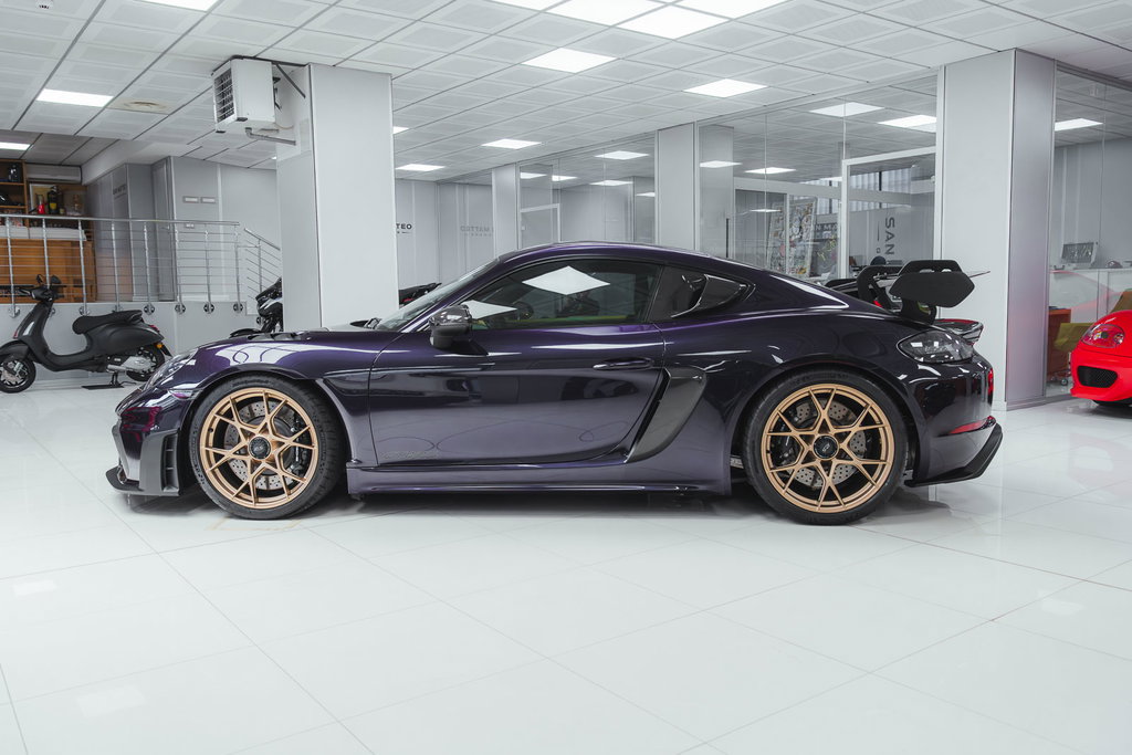 Porsche 718 Cayman GT4 RS