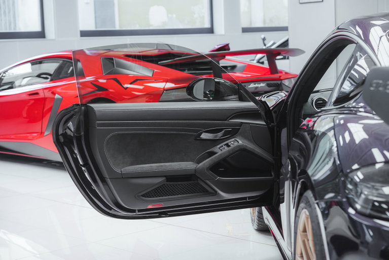 Porsche 718 Cayman GT4 RS
