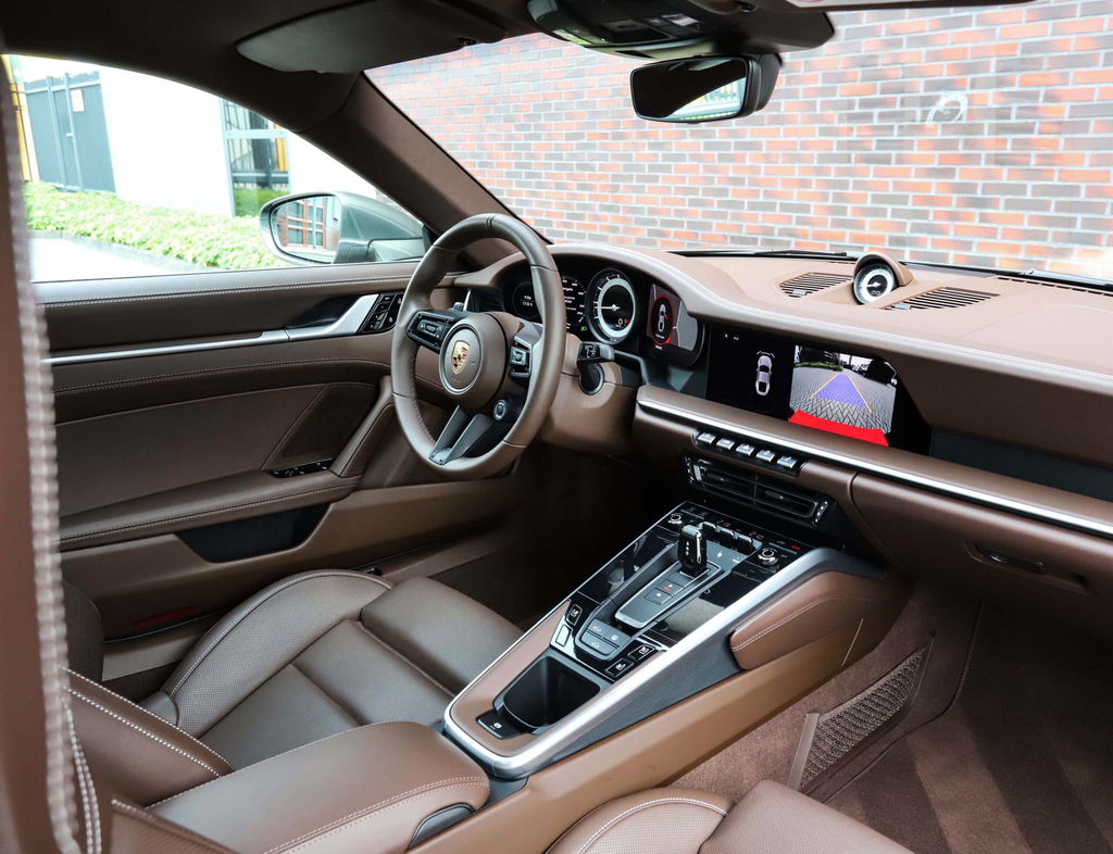 Porsche 992 Carrera 4S