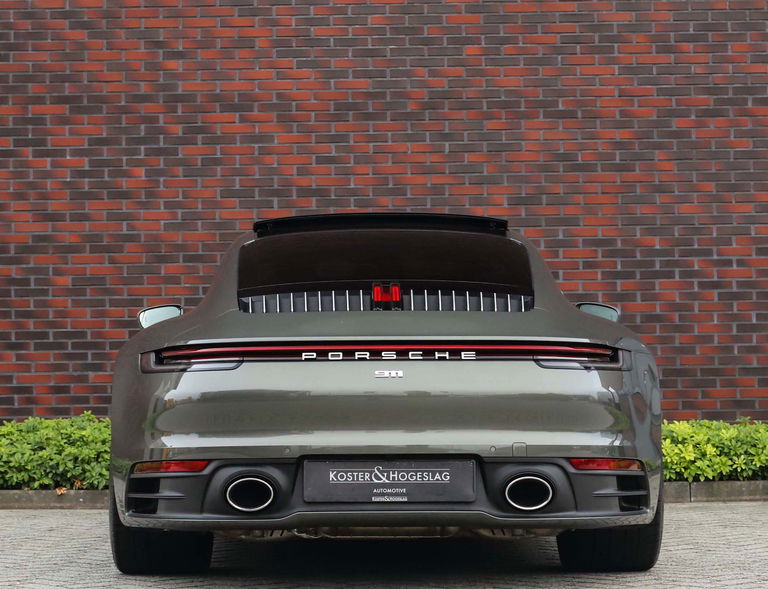 Porsche 992 Carrera 4S