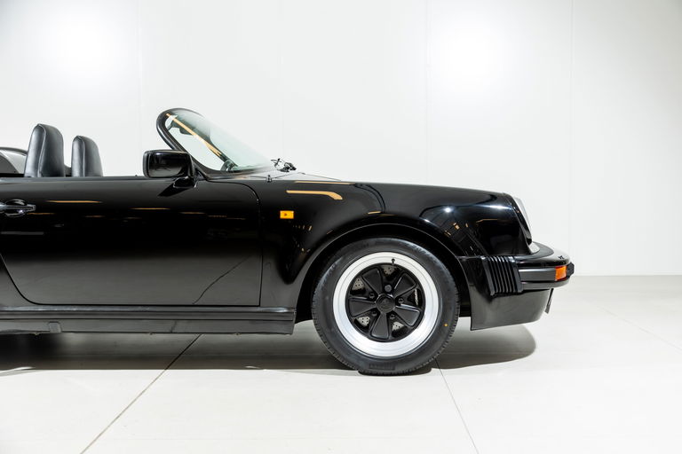 Porsche 911 Carrera 3.2 Speedster