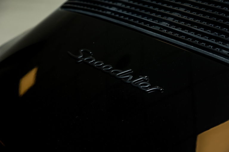 Porsche 911 Carrera 3.2 Speedster