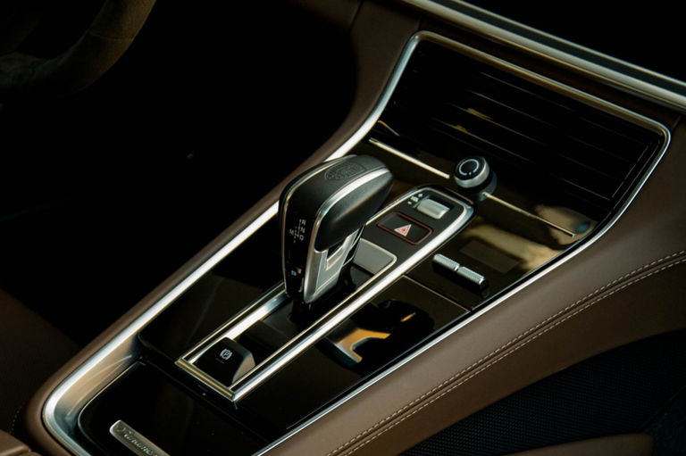 Porsche Panamera 4 E-Hybrid