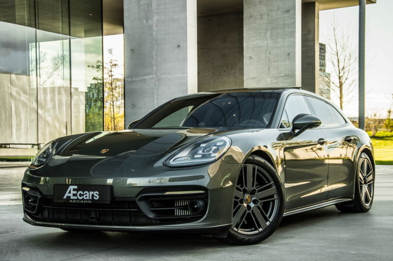 Porsche Panamera 4 E-Hybrid