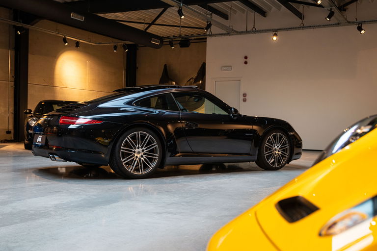 Porsche 991 Carrera Black Edition
