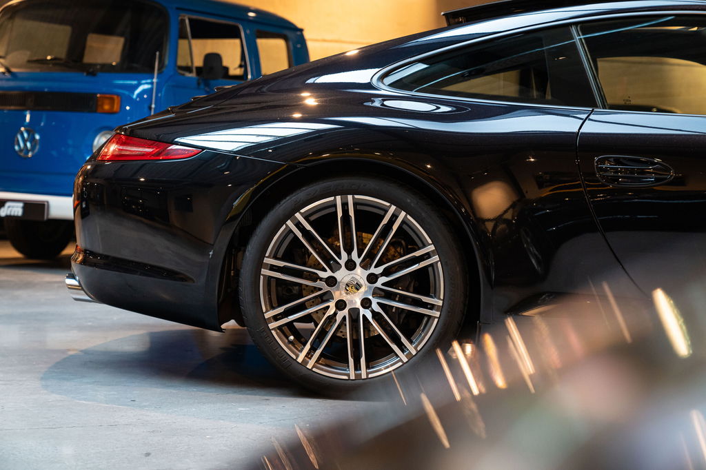 Porsche 991 Carrera Black Edition