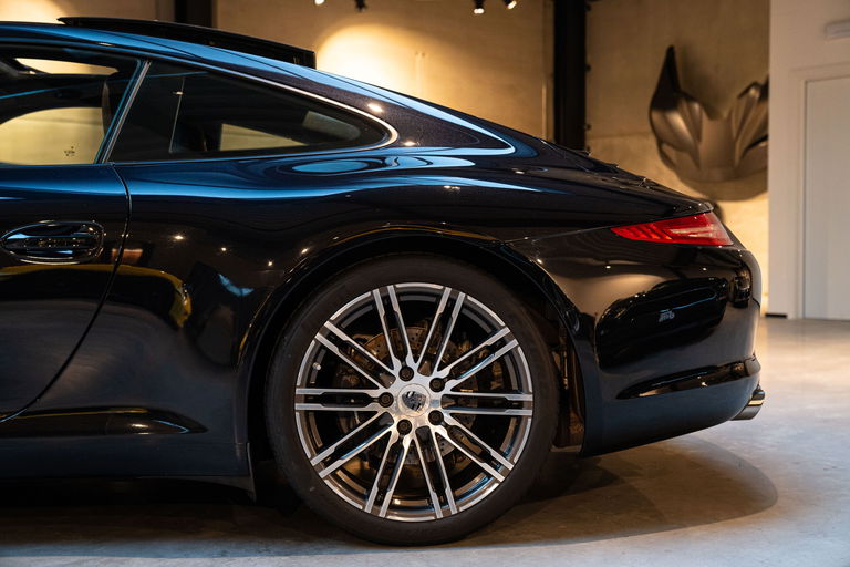 Porsche 991 Carrera Black Edition