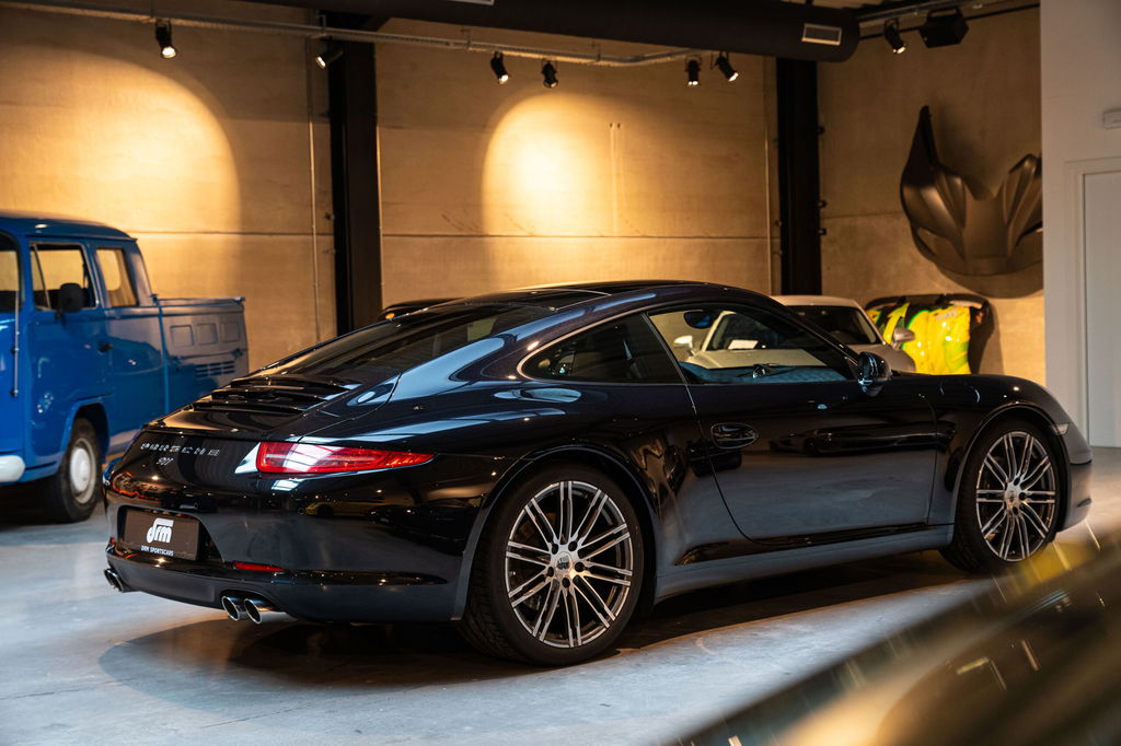 Porsche 991 Carrera Black Edition