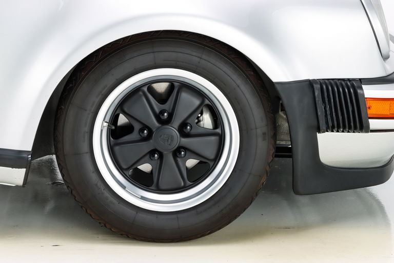 Porsche 911 Turbo 3.0 (US)