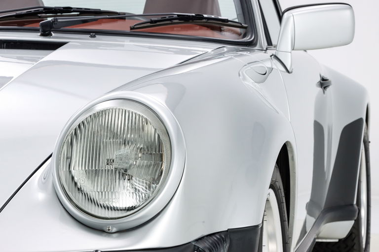 Porsche 911 Turbo 3.0 (US)