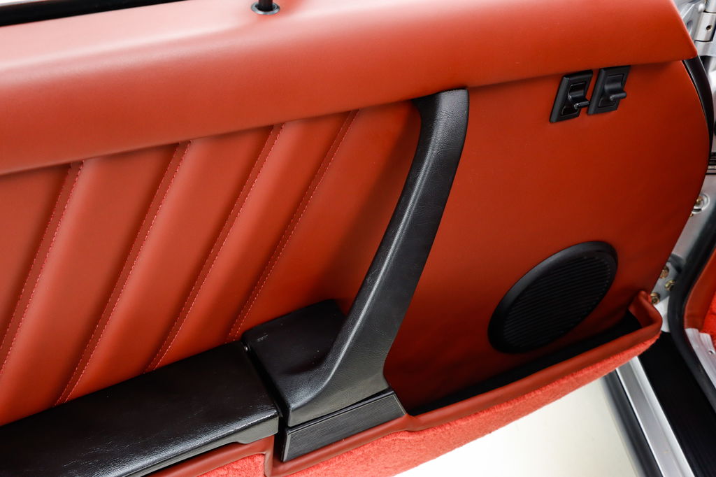 Porsche 911 Turbo 3.0 (US)