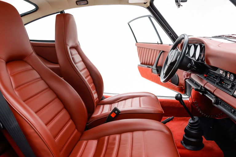 Porsche 911 Turbo 3.0 (US)