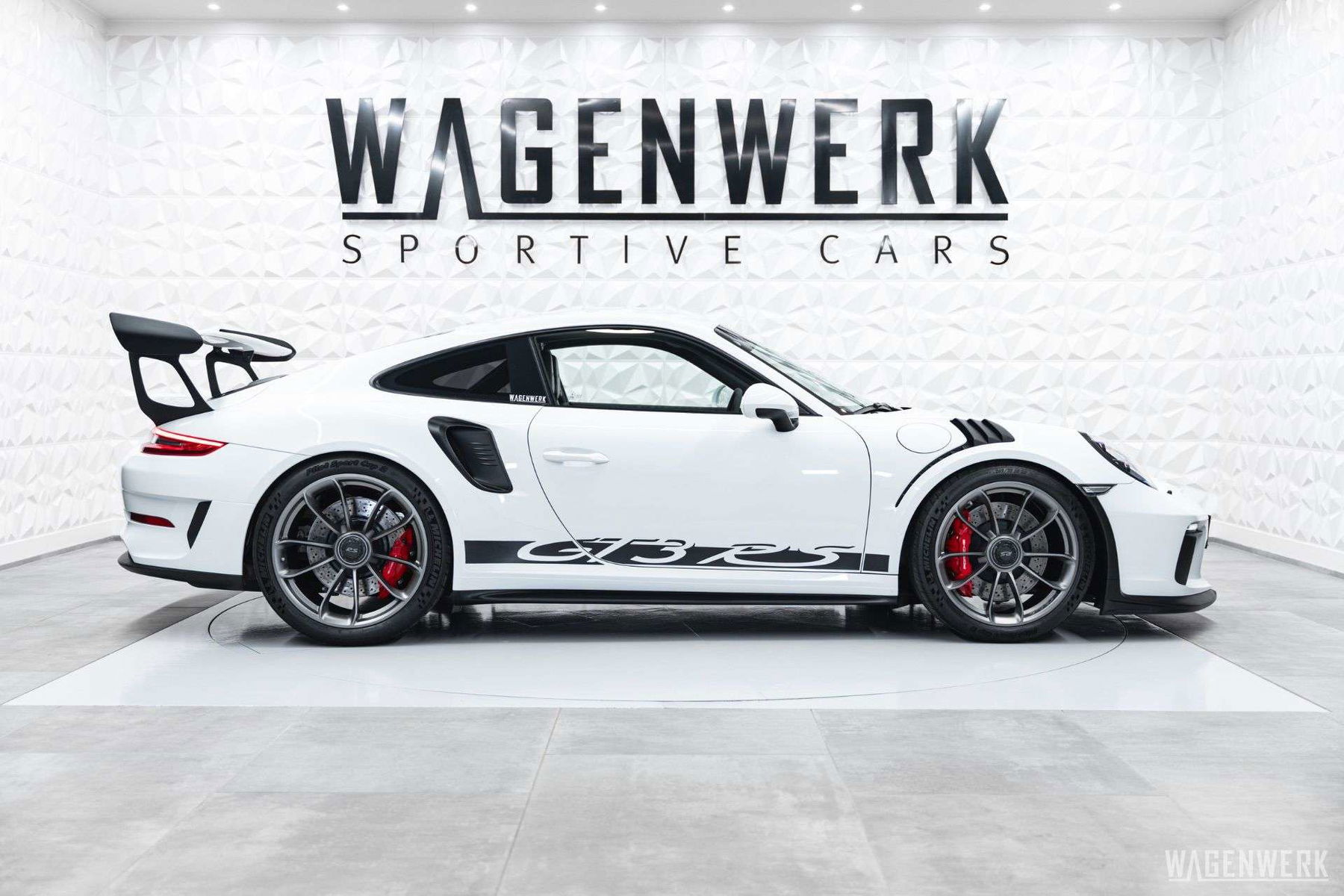 EIDOLON 1/18 Porsche 911 (991.2) GT3 RS Weissach Package