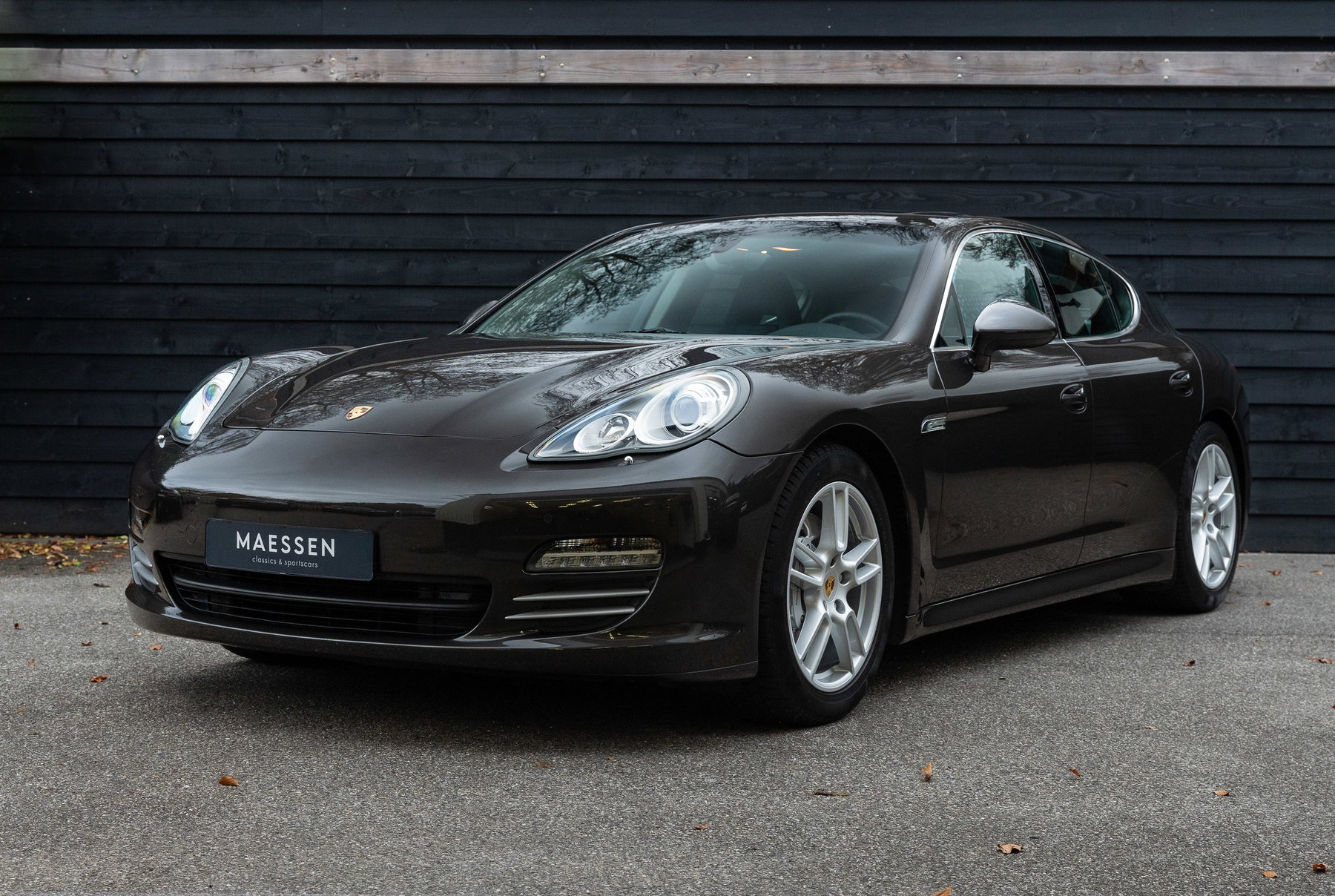 Porsche Panamera 4S 2010 - elferspot.com - Marketplace for Porsche