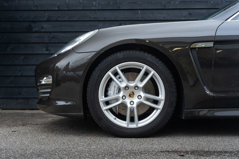 Porsche Panamera 4S