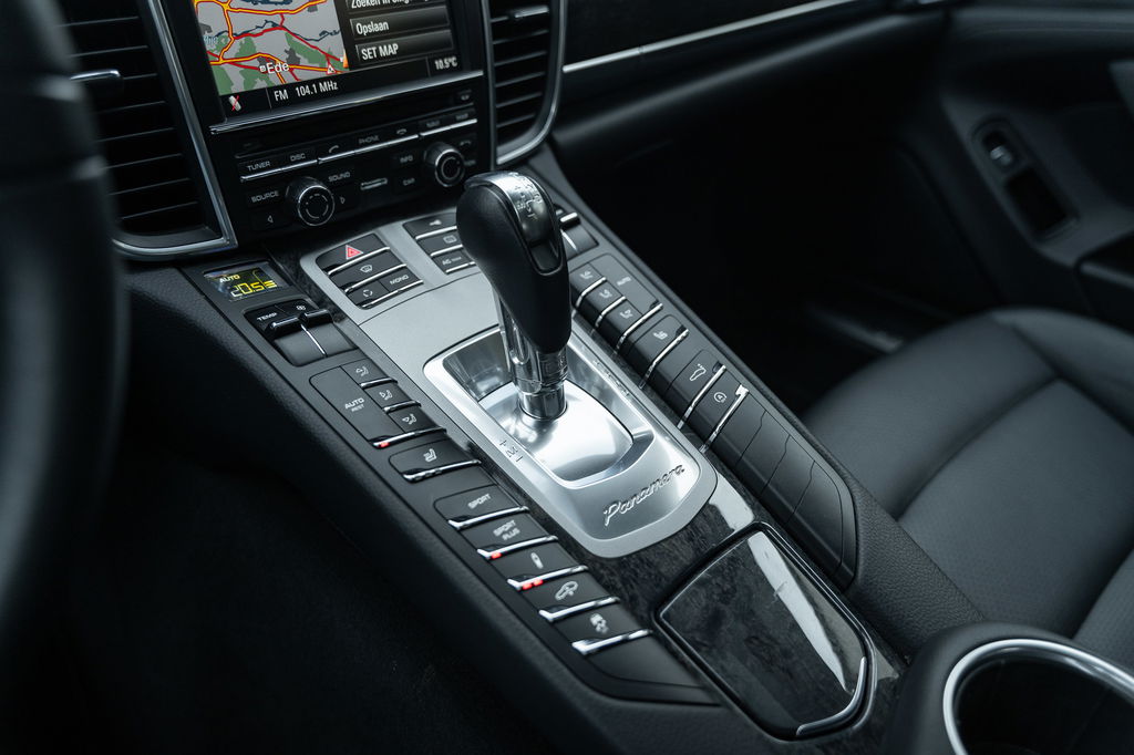 Porsche Panamera 4S