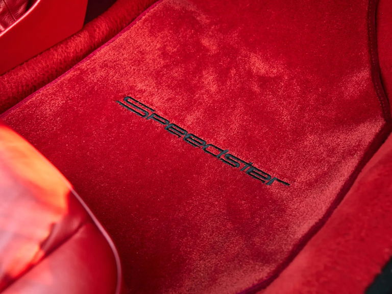 Porsche 911 Carrera 3.2 Speedster (US)