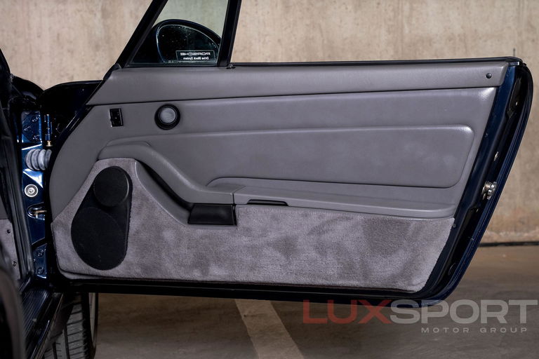 Porsche 993 Carrera 4