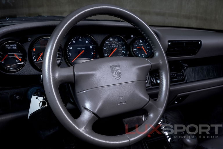 Porsche 993 Carrera 4
