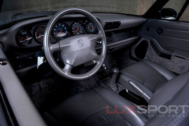 Porsche 993 Carrera 4