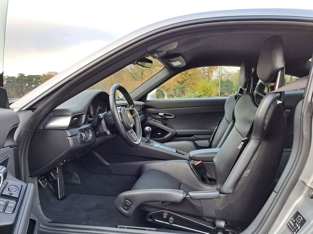 Porsche 991 GT3 Touring