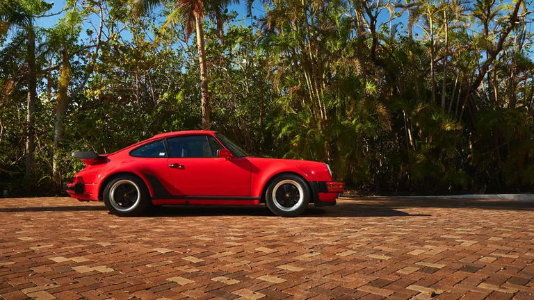 Porsche 911 Turbo 3.3 (US)