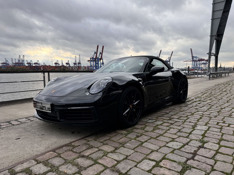 Porsche 992 Carrera