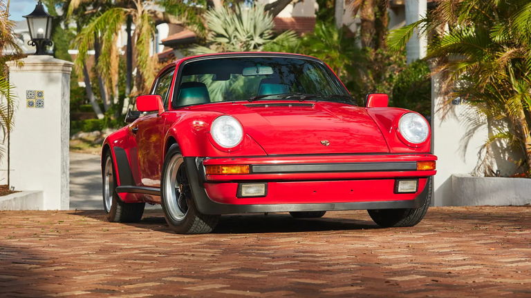 Porsche 911 Turbo 3.3 (US)