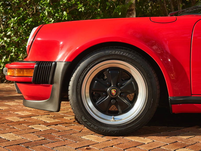 Porsche 911 Turbo 3.3 (US)