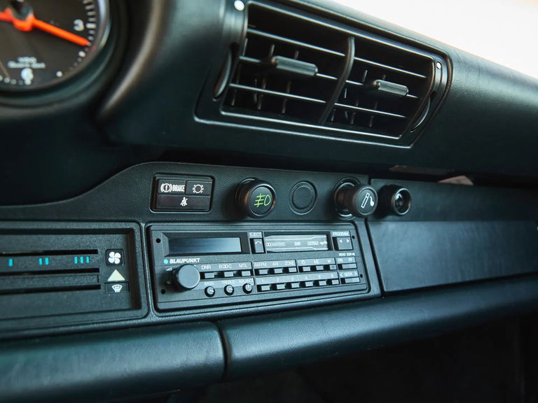 Porsche 911 Turbo 3.3 (US)