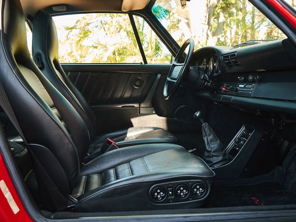 Porsche 911 Turbo 3.3 (US)