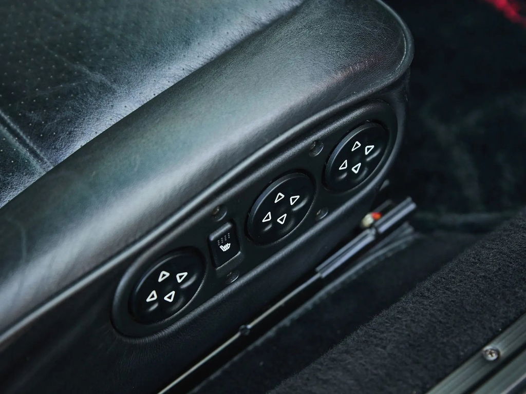 Porsche 911 Turbo 3.3 (US)