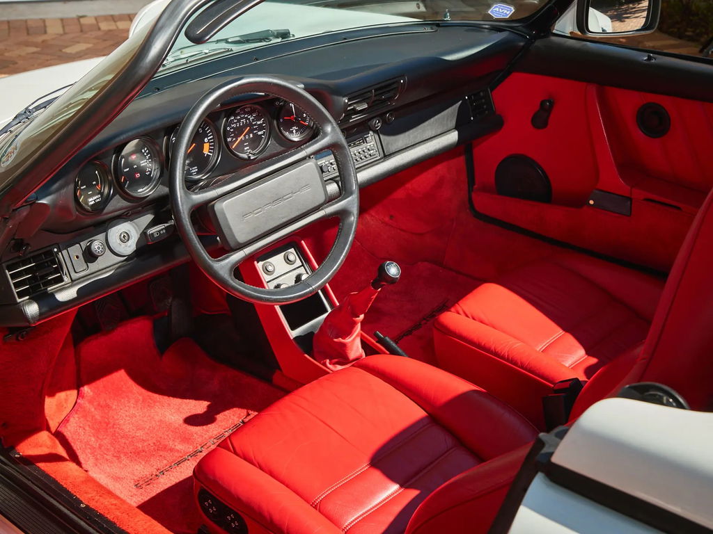 Porsche 911 Carrera 3.2 Speedster (US)