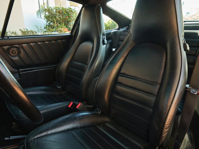 Porsche 911 Turbo 3.3 (US)