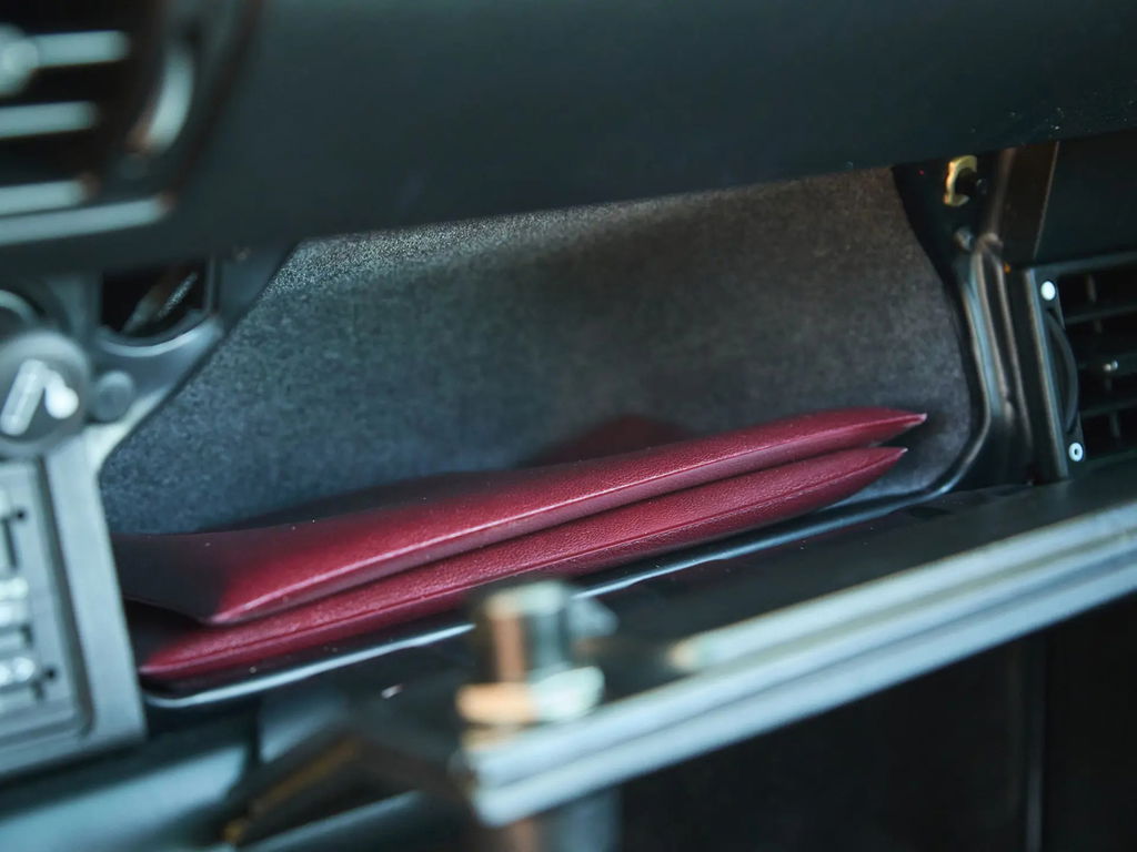 Porsche 911 Turbo 3.3 (US)