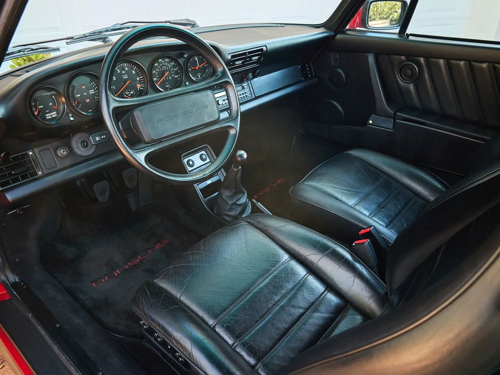 Porsche 911 Turbo 3.3 (US)