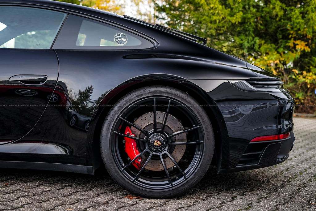 Porsche 992 Carrera GTS