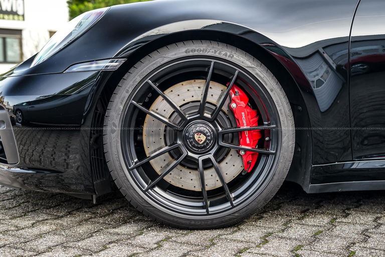 Porsche 992 Carrera GTS